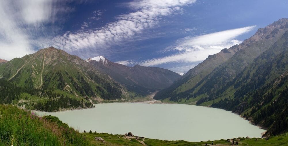  Алматинское озеро